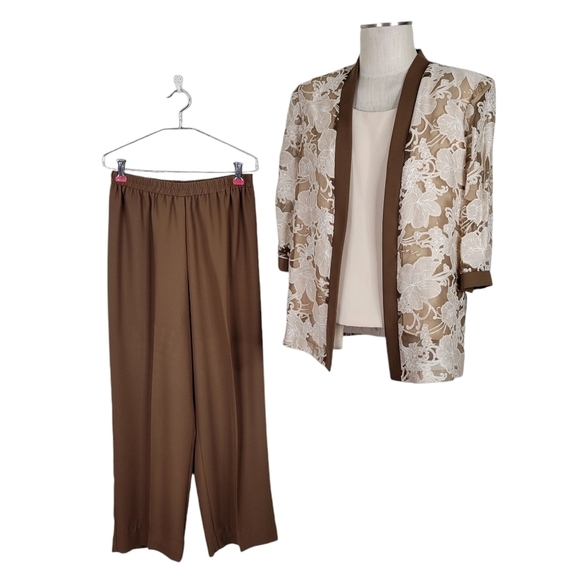 R&M Richards Pant Suit 12P Brown Lace Overlay 2Fer Open Jacket Elastic Waist - Picture 1 of 10